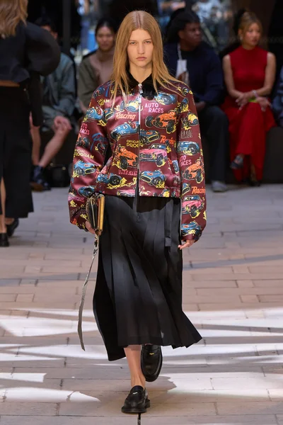 Look 22